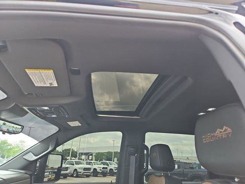 Used 2025 Chevrolet Silverado 3500 High Country w/ High Country Premium Package AWD/4WD image 19