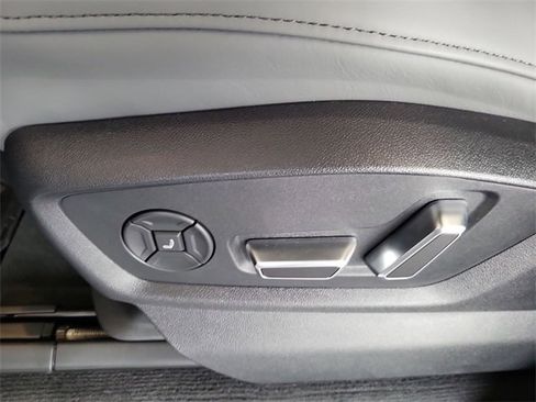 New 2026 Audi SQ7 Prestige image 12