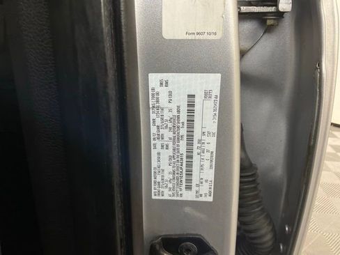 Used 2018 Ford F150 Lariat w/ Trailer Tow Package image 27