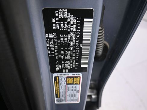 Used 2025 Kia Sportage LX image 19