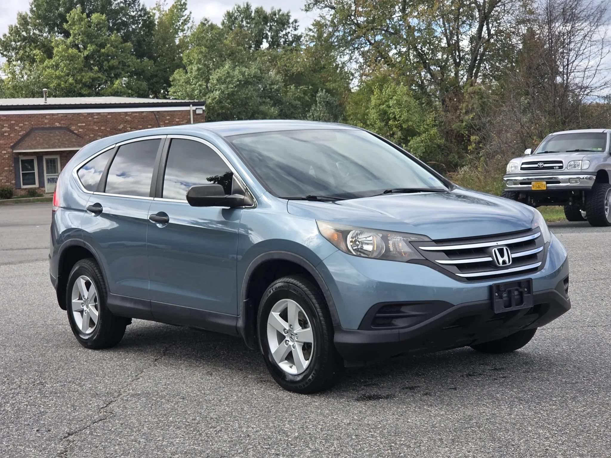 Used 2013 Honda CR-V LX image 3