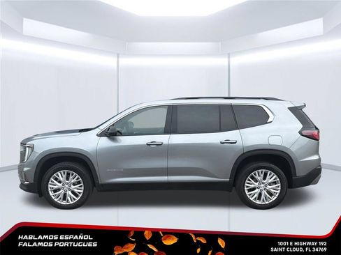 Certified 2026 GMC Acadia Elevation w/ Elevation Premium Package FWD image 3