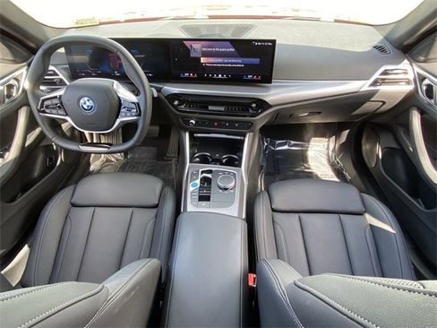 Used 2025 BMW i4 eDrive40 image 16