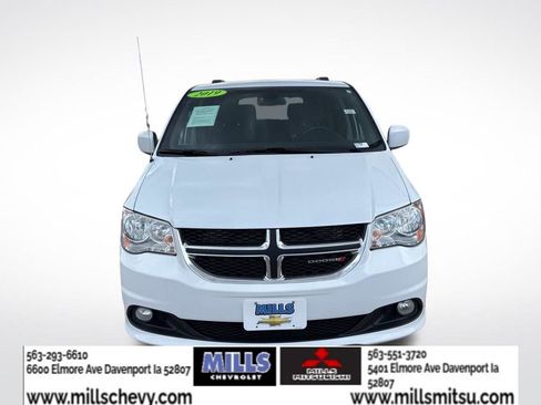 Used 2019 Dodge Grand Caravan SXT w/ Driver Convenience Group FWD image 2