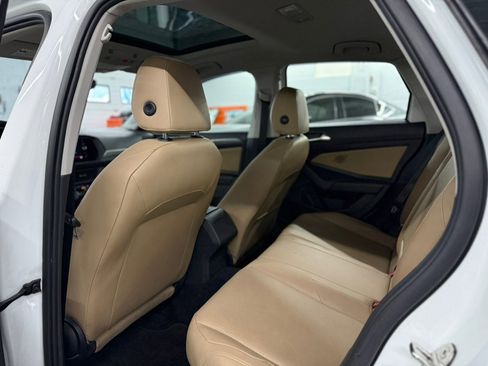 Used 2019 Volkswagen Jetta SEL image 31