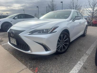 Used 2020 Lexus ES 300h w/ Premium Package