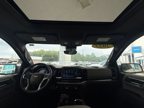 Used 2023 Chevrolet Silverado 1500 LTZ w/ LTZ Premium Package AWD/4WD image 18