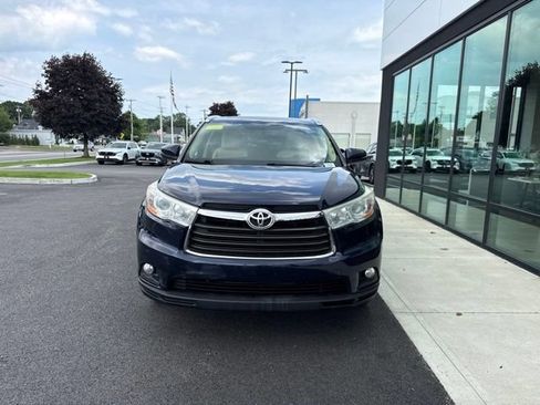 Used 2014 Toyota Highlander XLE AWD/4WD image 7