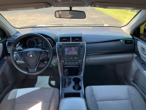 Used 2017 Toyota Camry LE FWD image 15