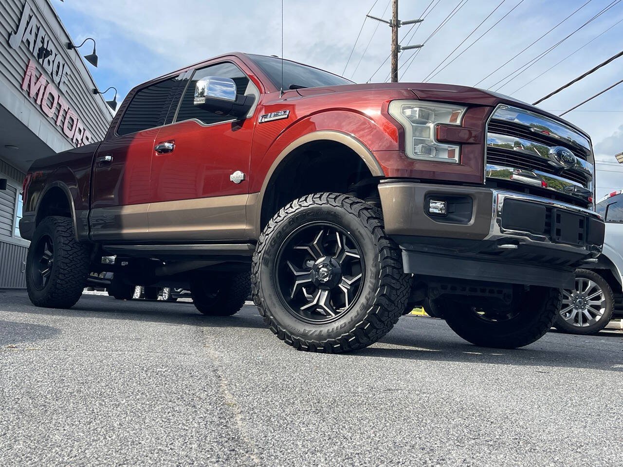 Used 2017 Ford F150 King Ranch w/ Equipment Group 601A Luxury AWD/4WD image 1
