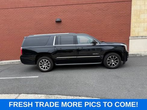Used 2019 GMC Yukon XL Denali AWD/4WD image 1