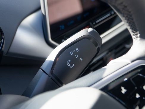 New 2025 Volkswagen ID.4 Pro image 12