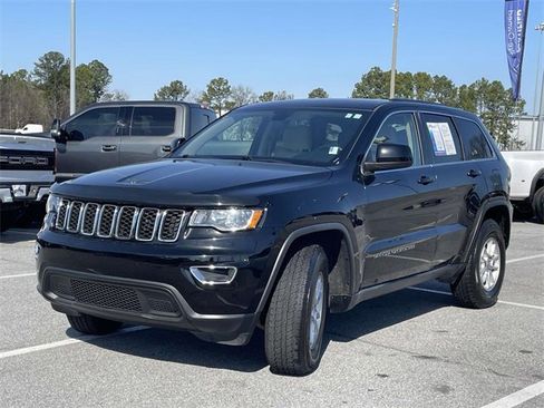 Used 2019 Jeep Grand Cherokee Laredo image 27