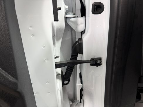 Used 2017 Ford Transit Connect XL image 29