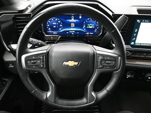 Used 2022 Chevrolet Silverado 1500 LT AWD/4WD image 18