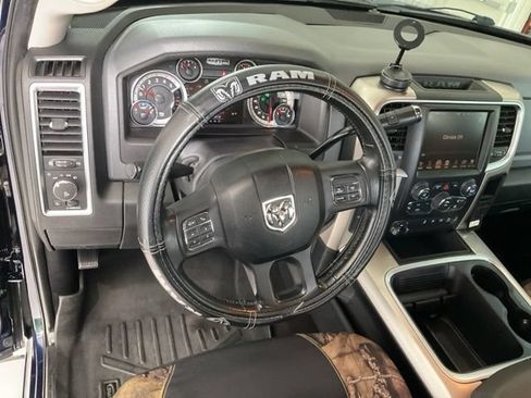 Used 2016 RAM 2500 SLT w/ Luxury Group AWD/4WD image 6