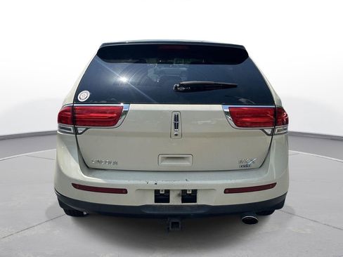 Used 2014 Lincoln MKX AWD w/ Equipment Group 102A image 7