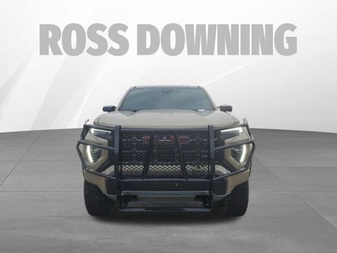 Certified 2024 GMC Canyon AT4 w/ LPO, Off Road Lift Package image 2