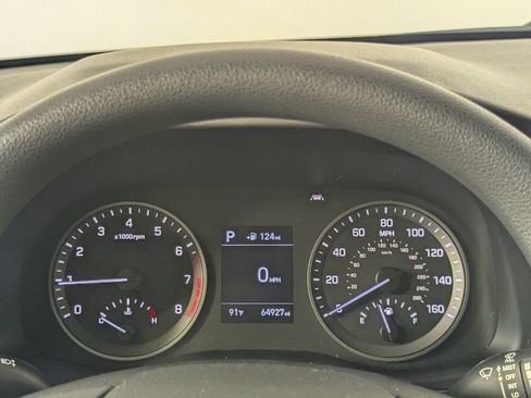 Used 2021 Hyundai Tucson Value FWD image 19