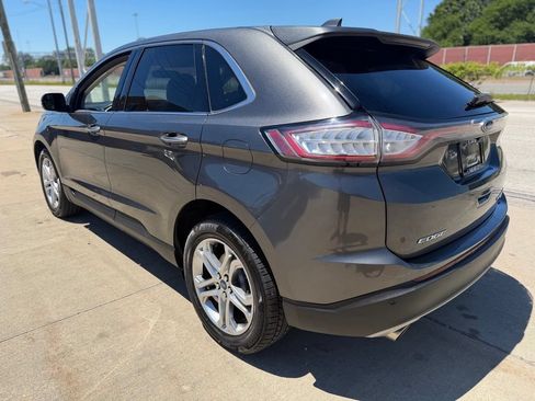 Used 2018 Ford Edge Titanium w/ Technology Package FWD image 8