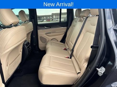 Used 2024 Jeep Grand Cherokee Limited AWD/4WD image 22