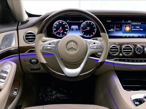 Used 2019 Mercedes-Benz S 450 Sedan image 4