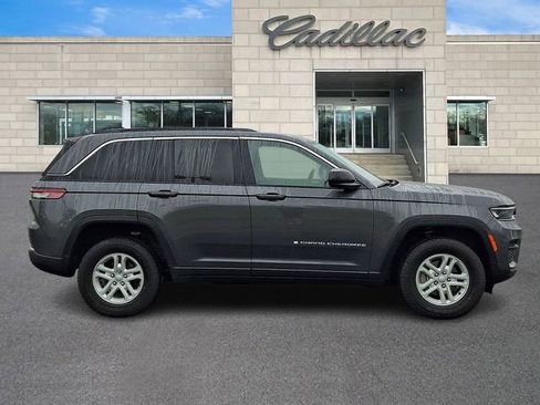 Used 2024 Jeep Grand Cherokee Laredo w/ Luxury Tech Group I image 8