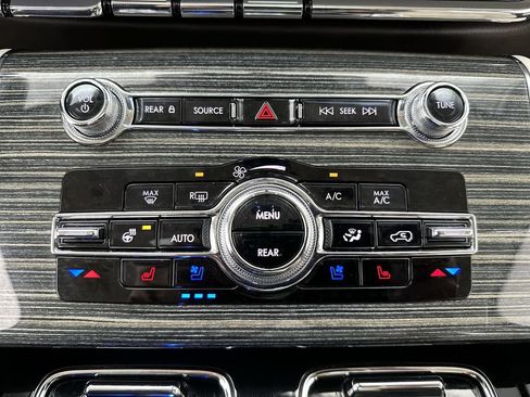Used 2023 Lincoln Aviator Black Label w/ Dynamic Handling Package AWD/4WD image 19