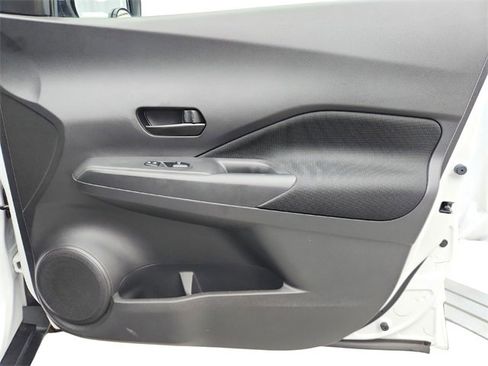 Used 2023 Nissan Kicks S image 25