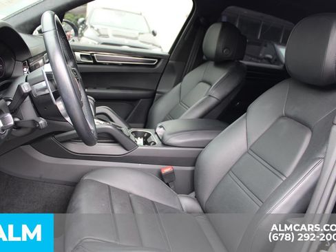 Used 2022 Porsche Cayenne GTS w/ Premium Package Plus AWD/4WD image 11