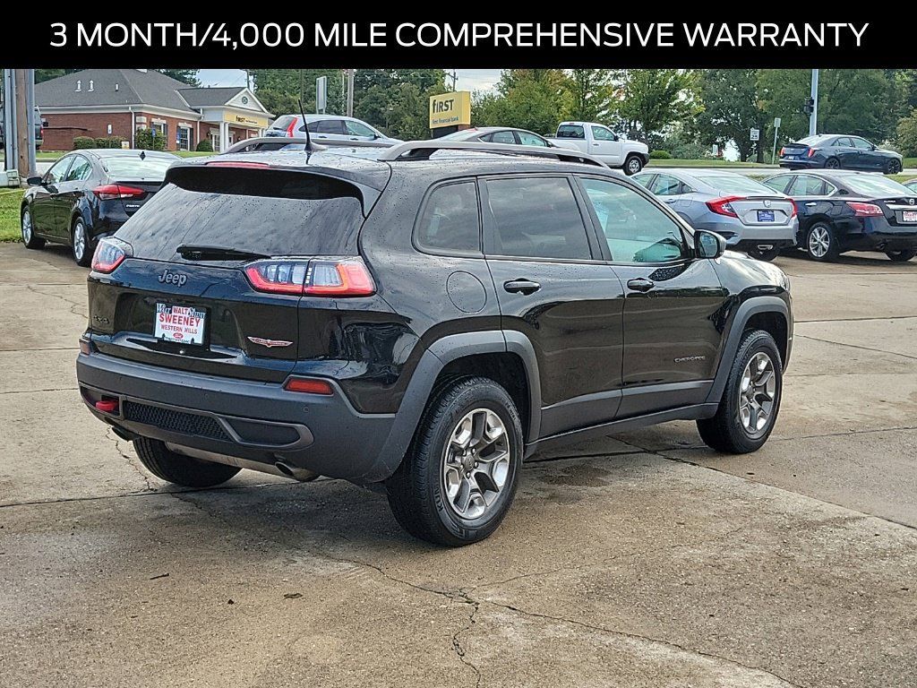 Used 2019 Jeep Cherokee Trailhawk w/ Comfort/Convenience Group AWD/4WD image 4