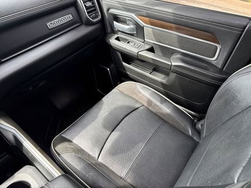 Used 2023 RAM 2500 Laramie AWD/4WD image 16