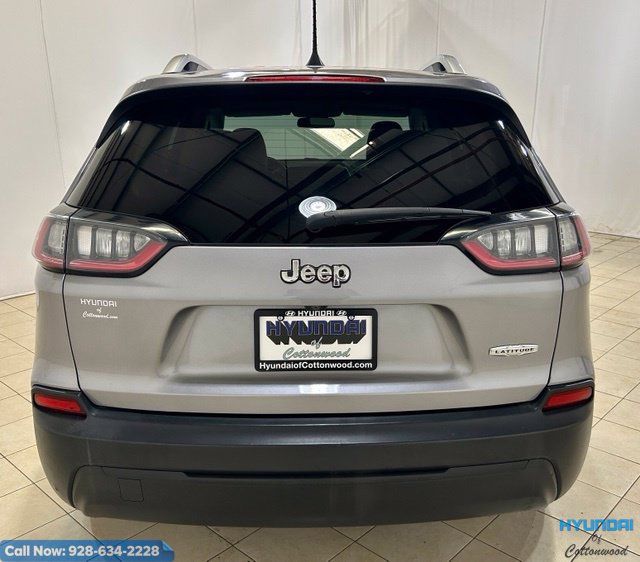 Used 2019 Jeep Cherokee Latitude w/ Popular Appearance Group FWD image 4