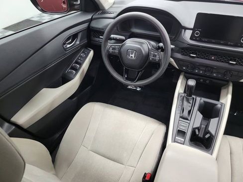 Certified 2025 Honda Accord SE image 15