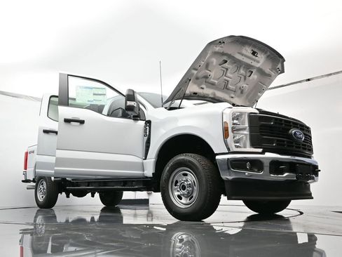 New 2026 Ford F250 XL w/ XL Chrome Package AWD/4WD image 52