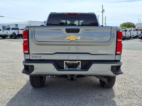 New 2026 Chevrolet Silverado 2500 High Country w/ High Country Premium Package AWD/4WD image 6