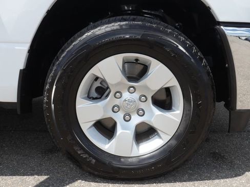 Used 2026 RAM 1500 Big Horn AWD/4WD image 9
