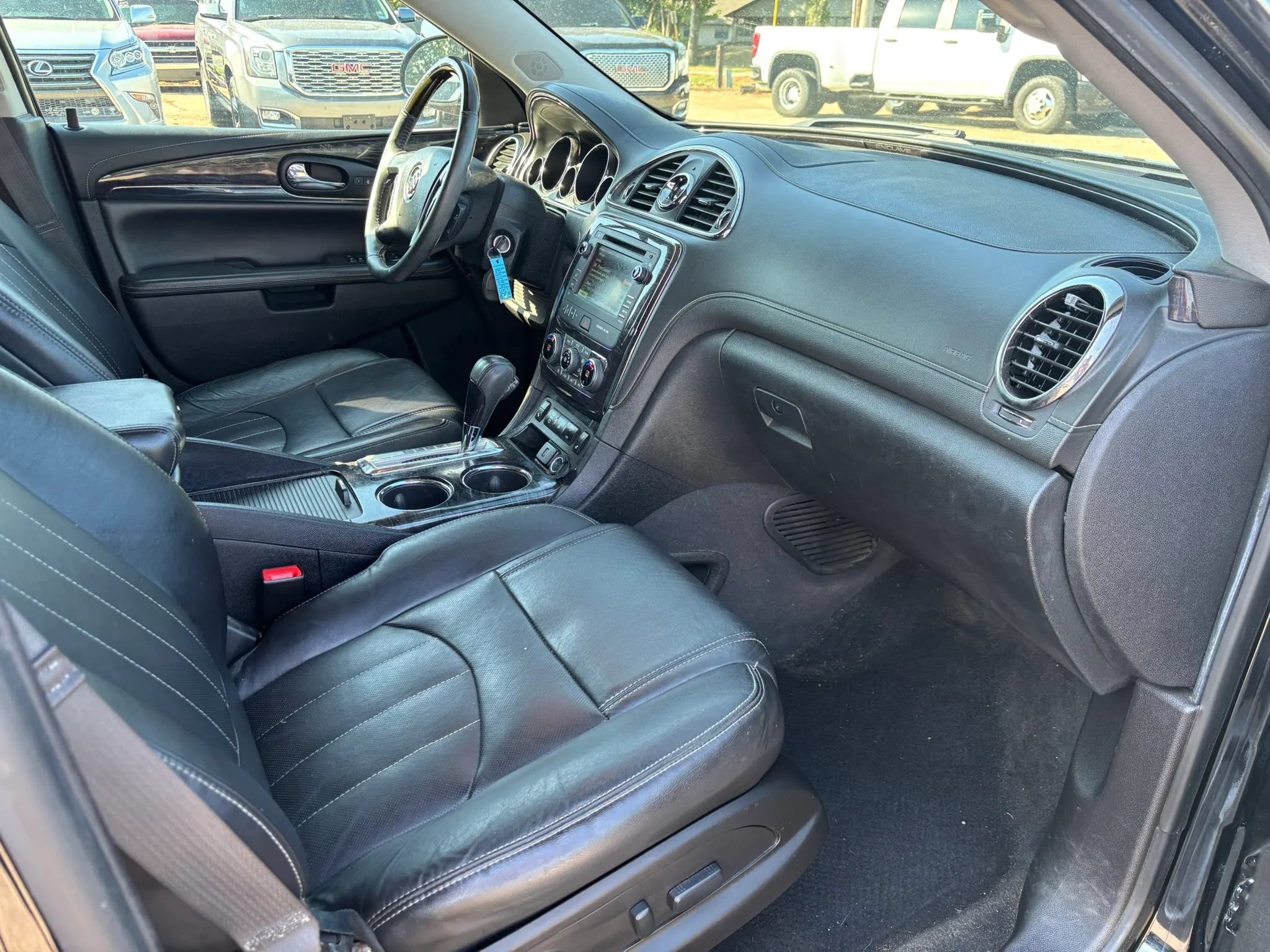 Used 2017 Buick Enclave Leather FWD image 22