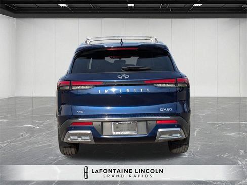 Used 2022 INFINITI QX60 Sensory w/ Cargo Package image 4