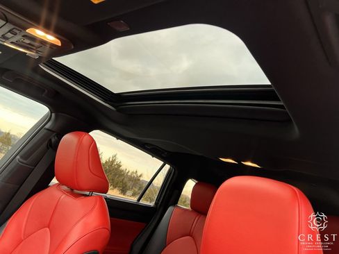 Used 2024 Toyota Highlander XSE image 22