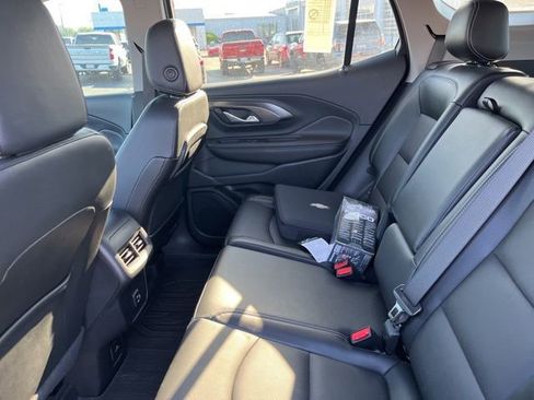 Used 2023 GMC Terrain SLT w/ Elevation Edition FWD image 12