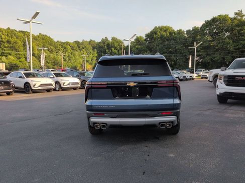 Used 2026 Chevrolet Traverse LT w/ LPO, Floor Liner Package AWD/4WD image 6