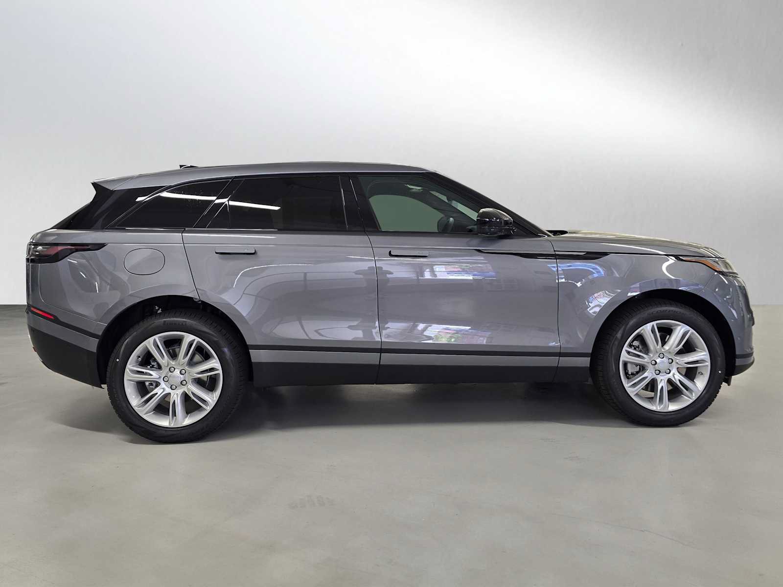 New 2026 Land Rover Range Rover Velar S AWD/4WD image 6