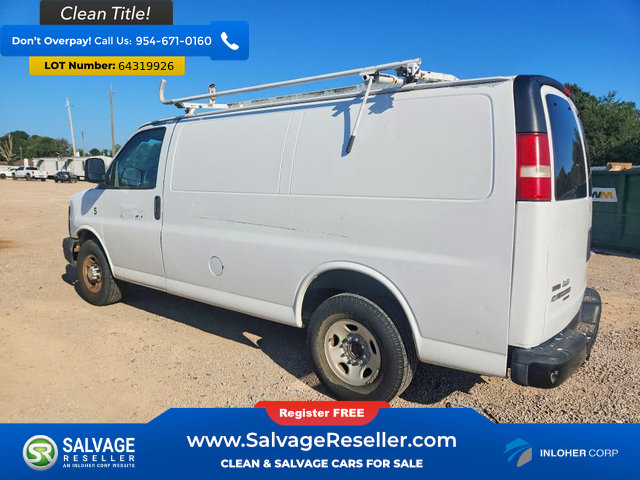 Used 2011 Chevrolet Express 2500 RWD image 3