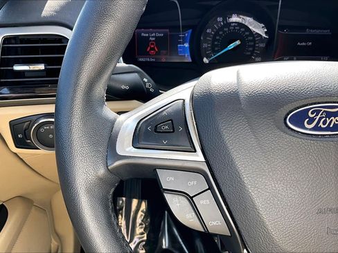 Used 2016 Ford Fusion SE w/ Equipment Group 202A image 23