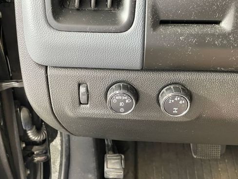 Used 2016 Chevrolet Colorado Z71 AWD/4WD image 10