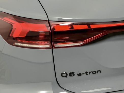 New 2027 Audi Q6 e-tron Premium AWD/4WD image 26