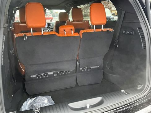 New 2026 Chrysler Pacifica Pinnacle w/ Trailer Tow Group image 19