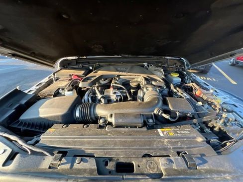 Used 2021 Jeep Wrangler Unlimited Sport AWD/4WD image 9