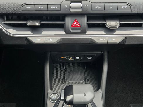 Used 2025 Kia K4 EX image 28
